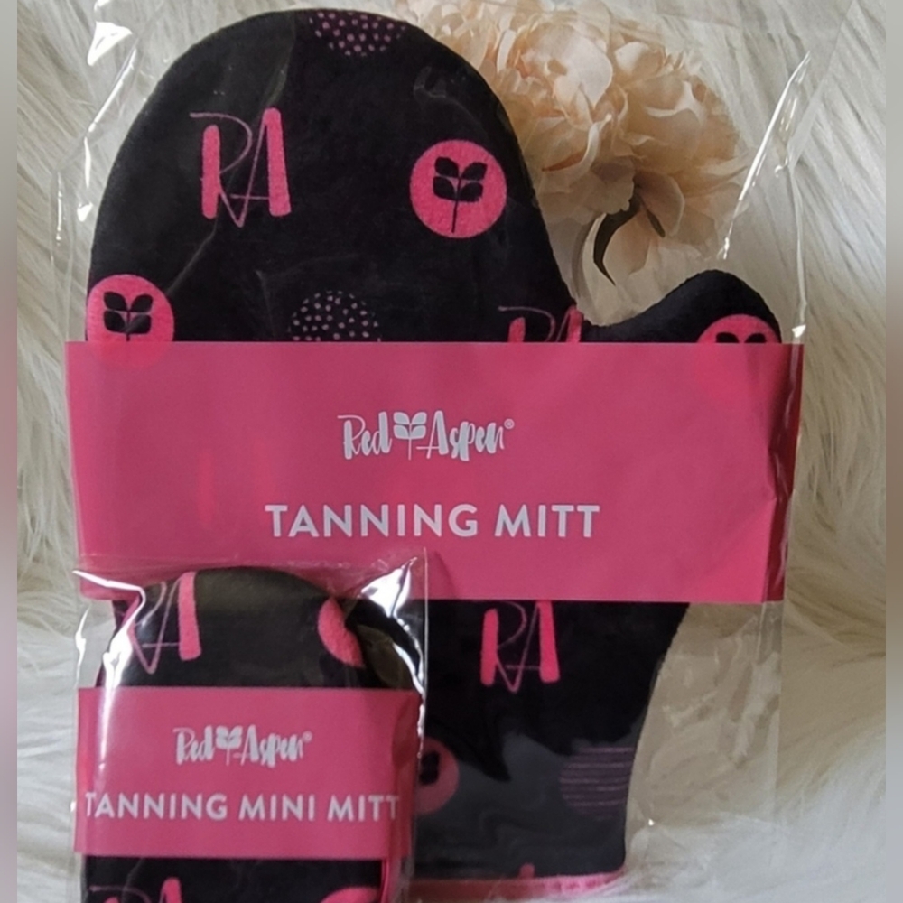 Red Aspen Black and Pink Tanning Mitt Set